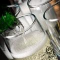 Ein Glas Sekt in der Diamantenschmiede Ein Glas Sekt in der Diamantenschmiede
