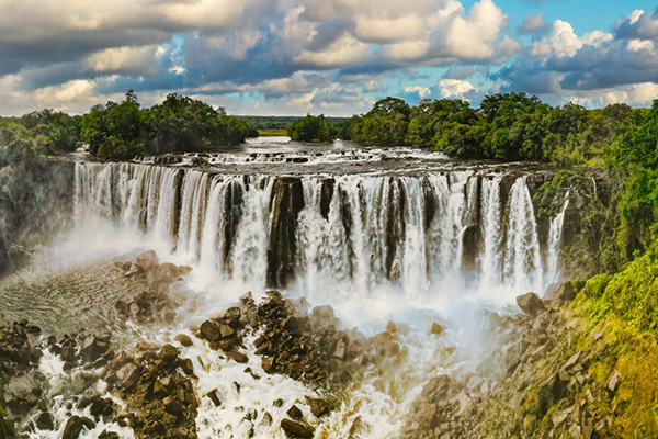 Sambia Watefall Web